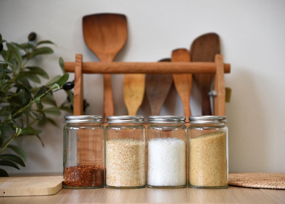 Jars with various sugar types