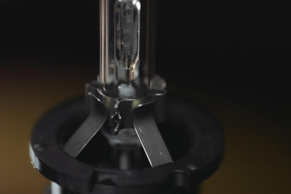 A Xenon headlight bulb