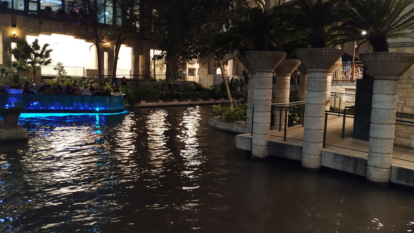 Riverwalk and a boat in San Antonio, Texas
