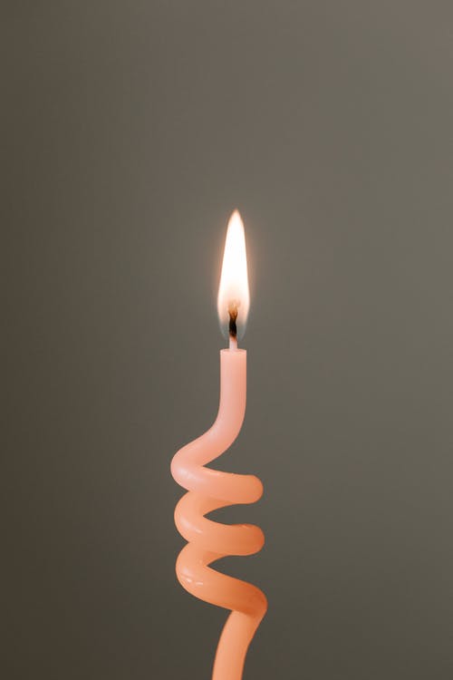 Ultimate Guide to Using Candles for Survival