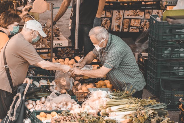 Food Sourcing From Local Markets