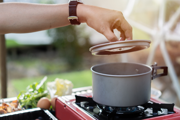 Selecting Cooking Pots and Pans