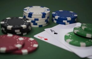 Why play Online Casinos?