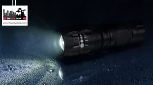 What Makes a Flashlight Suitable for Urban Flooding Conditions?